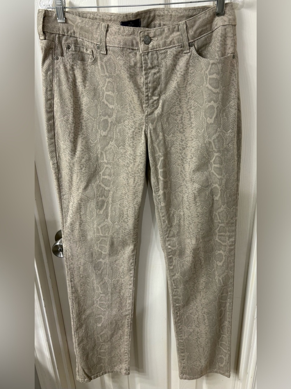 NYDJ STRETCH SKINNY SNAKESKIN PRINT PANTS-sz 10